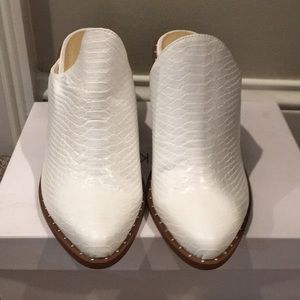 Chines laundry white cowboy slides